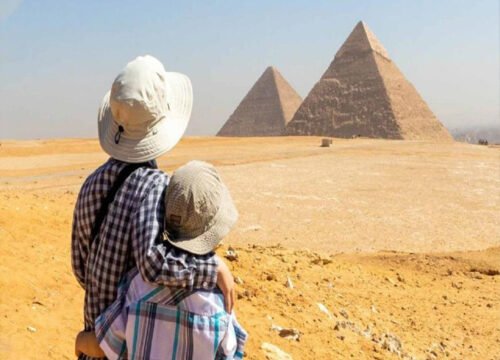 Private full-day tour: Giza, Egyptian Museum, and Old Cairo (Khan El Khalili)