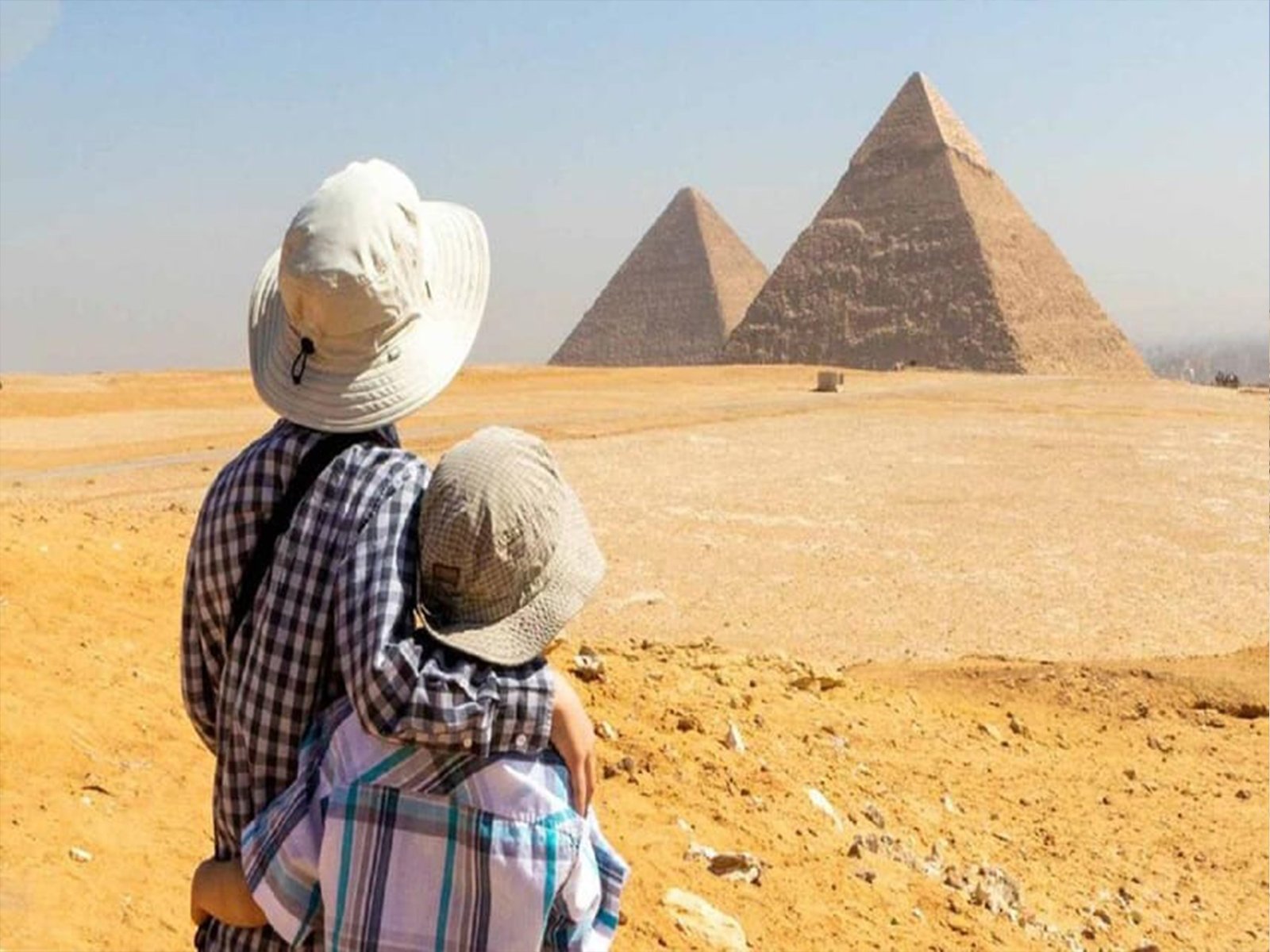 Private full-day tour: Giza, Egyptian Museum, and Old Cairo (Khan El Khalili)