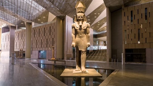 Private Full-Day Tour to the Pyramids, Grand Museum, Old Cairo, and Khan El Khalili